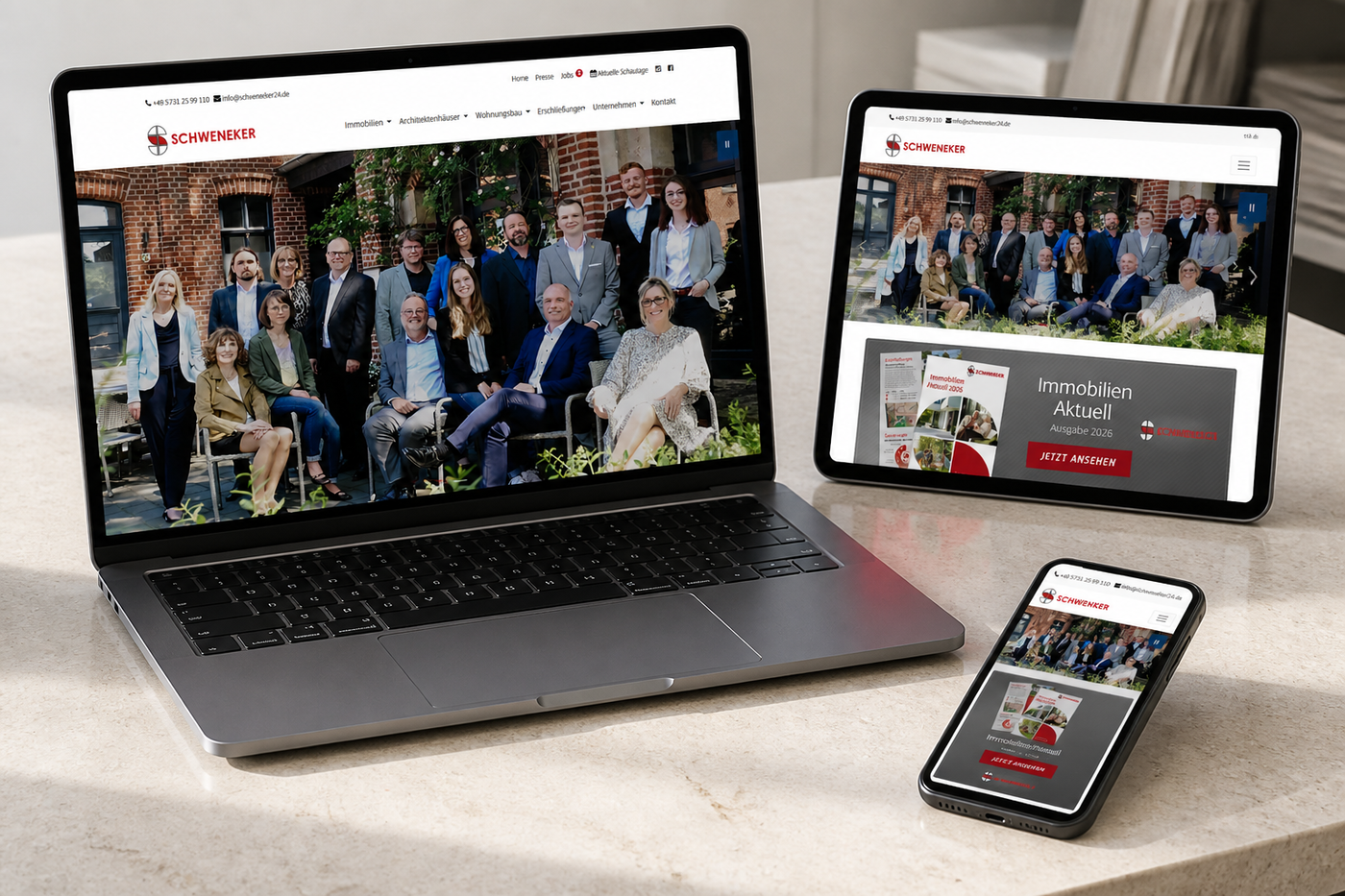 Die Website von Schweneker Immobilien auf Notebook, Tablet und Smartphone
