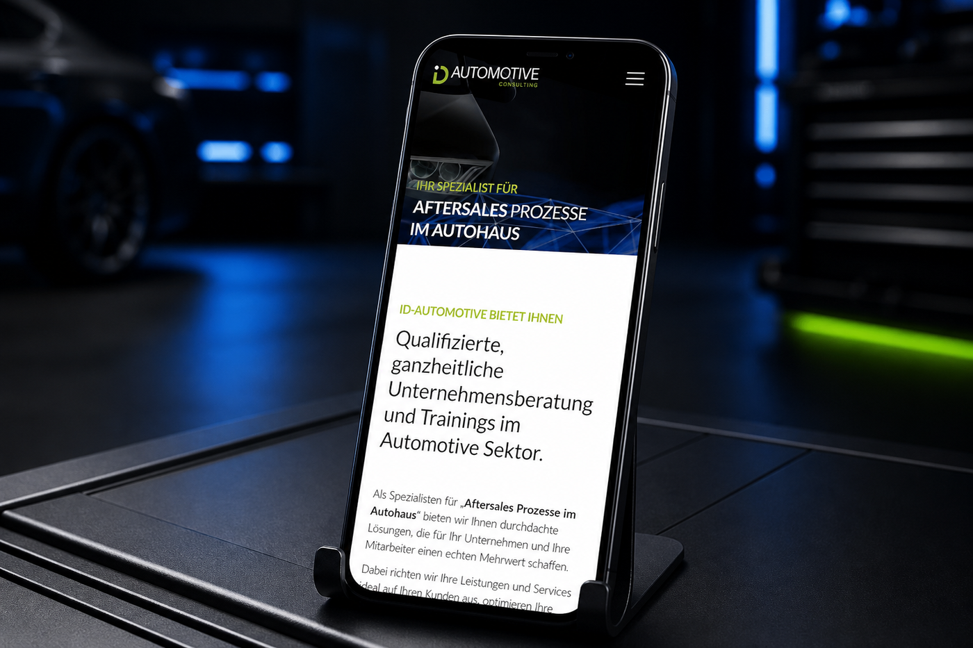 Die Website von ID Automotive Consulting auf einem Smartphone