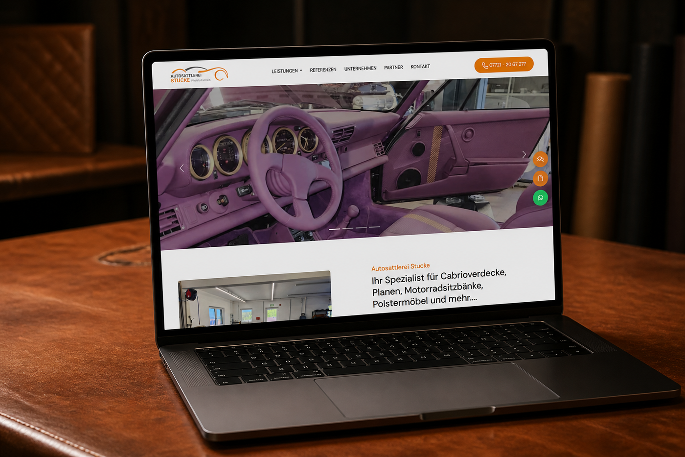Die Website der Autosattlerei Stucke auf einem Notebook
