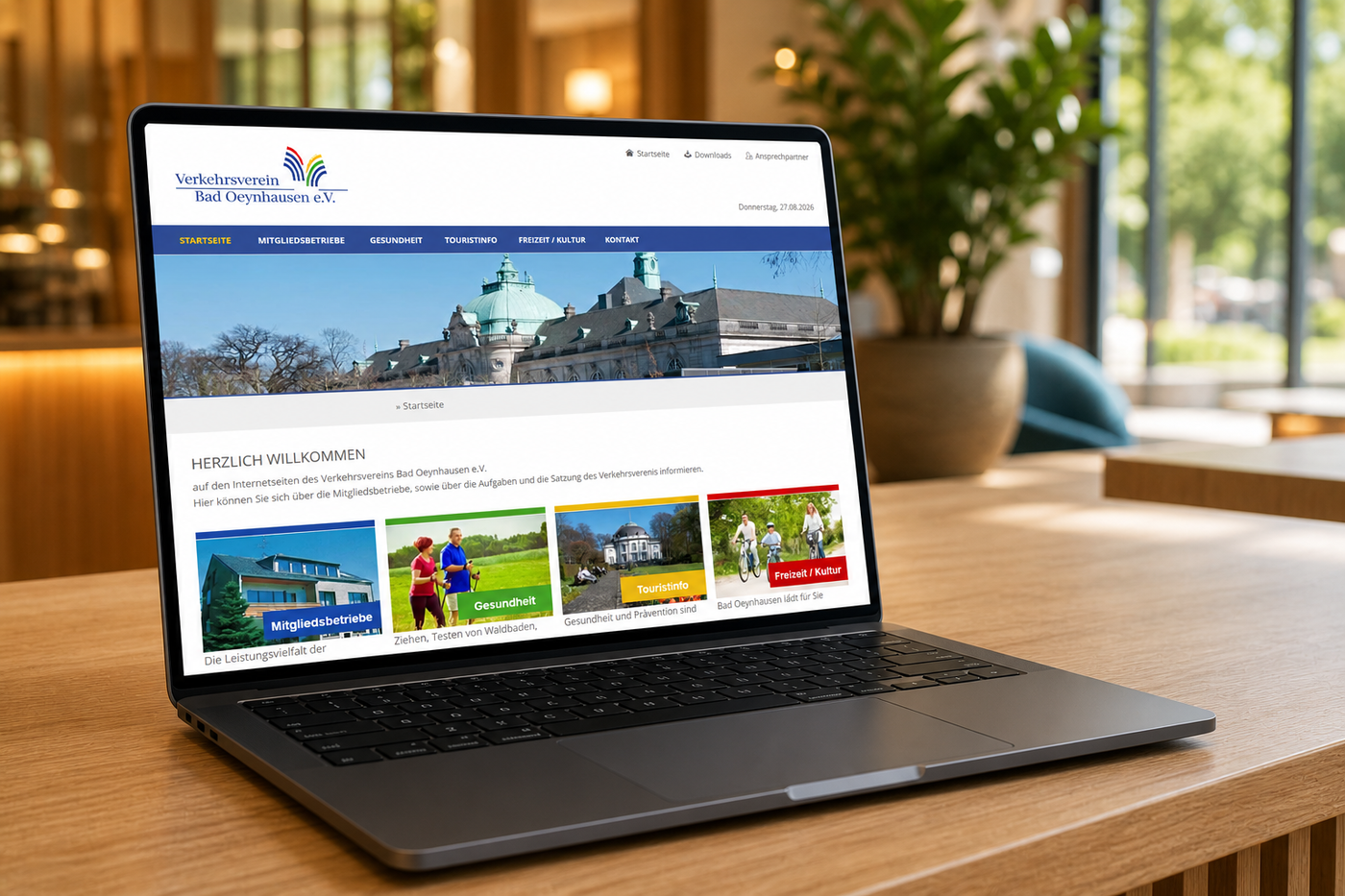 Die Website des Verkehrsvereins Bad Oeynhausen auf einem Notebook